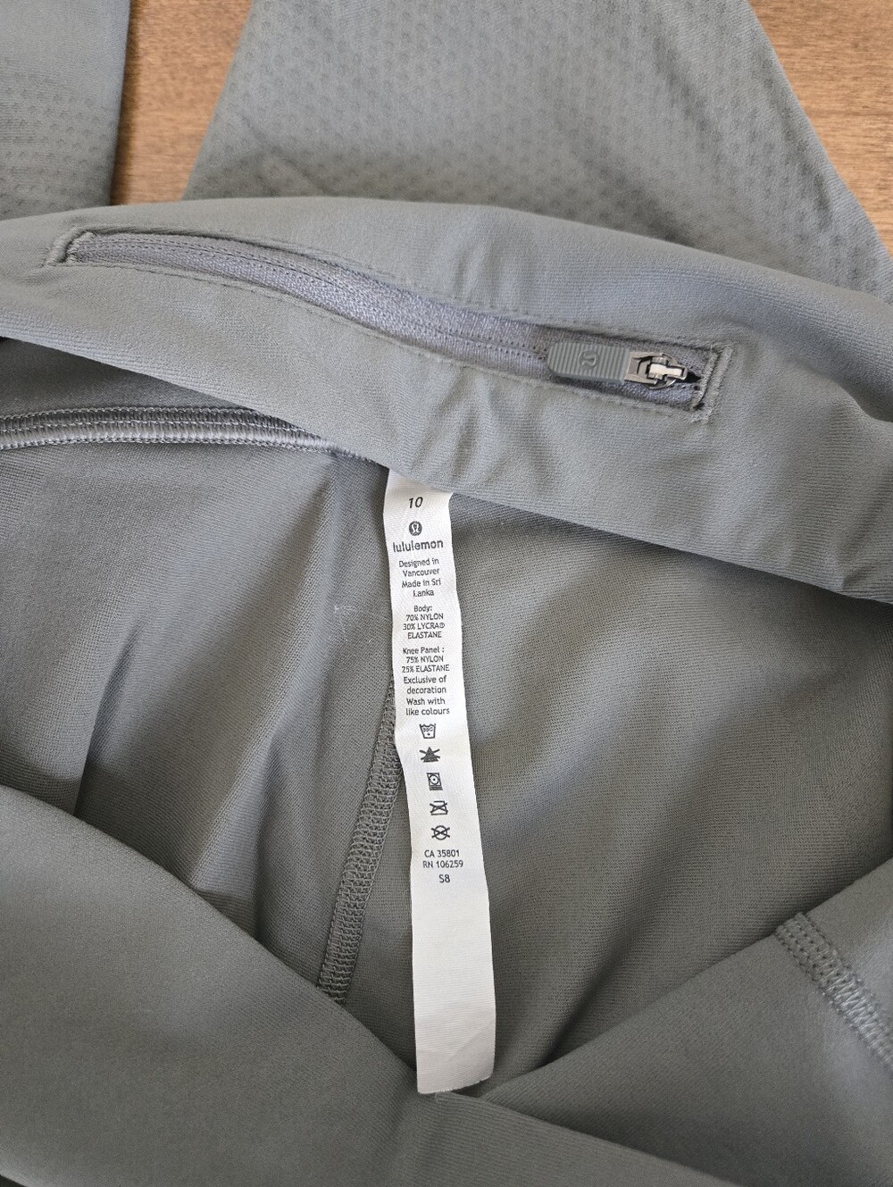 Lululemon Legging Size 10 Grey/sage Color In Focus Tight - Picture 5 of 6
